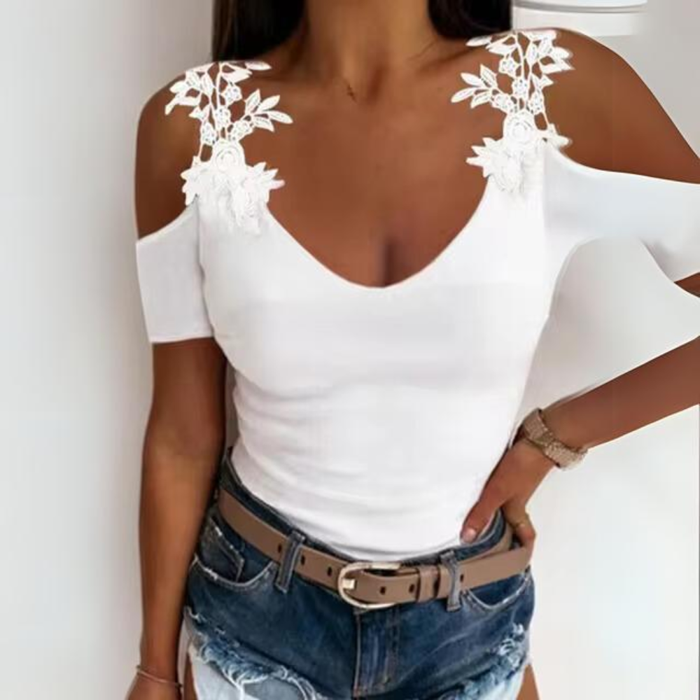 TS | Sexy, monochrome summer tops