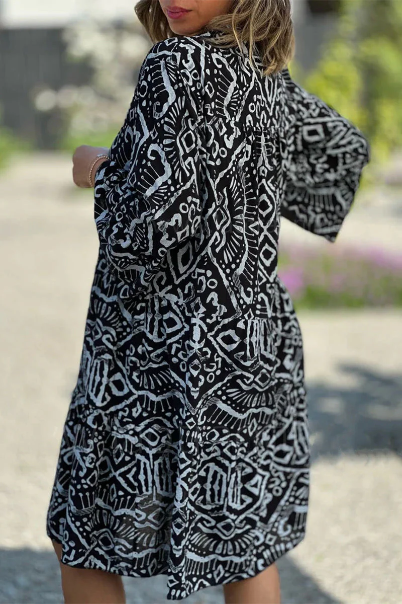 TS | Eliana - Casual dresses with cute geometric print and buttons, V-neckline and cake skirt