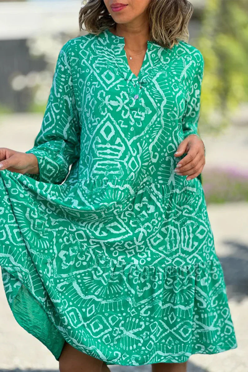 TS | Eliana - Casual dresses with cute geometric print and buttons, V-neckline and cake skirt
